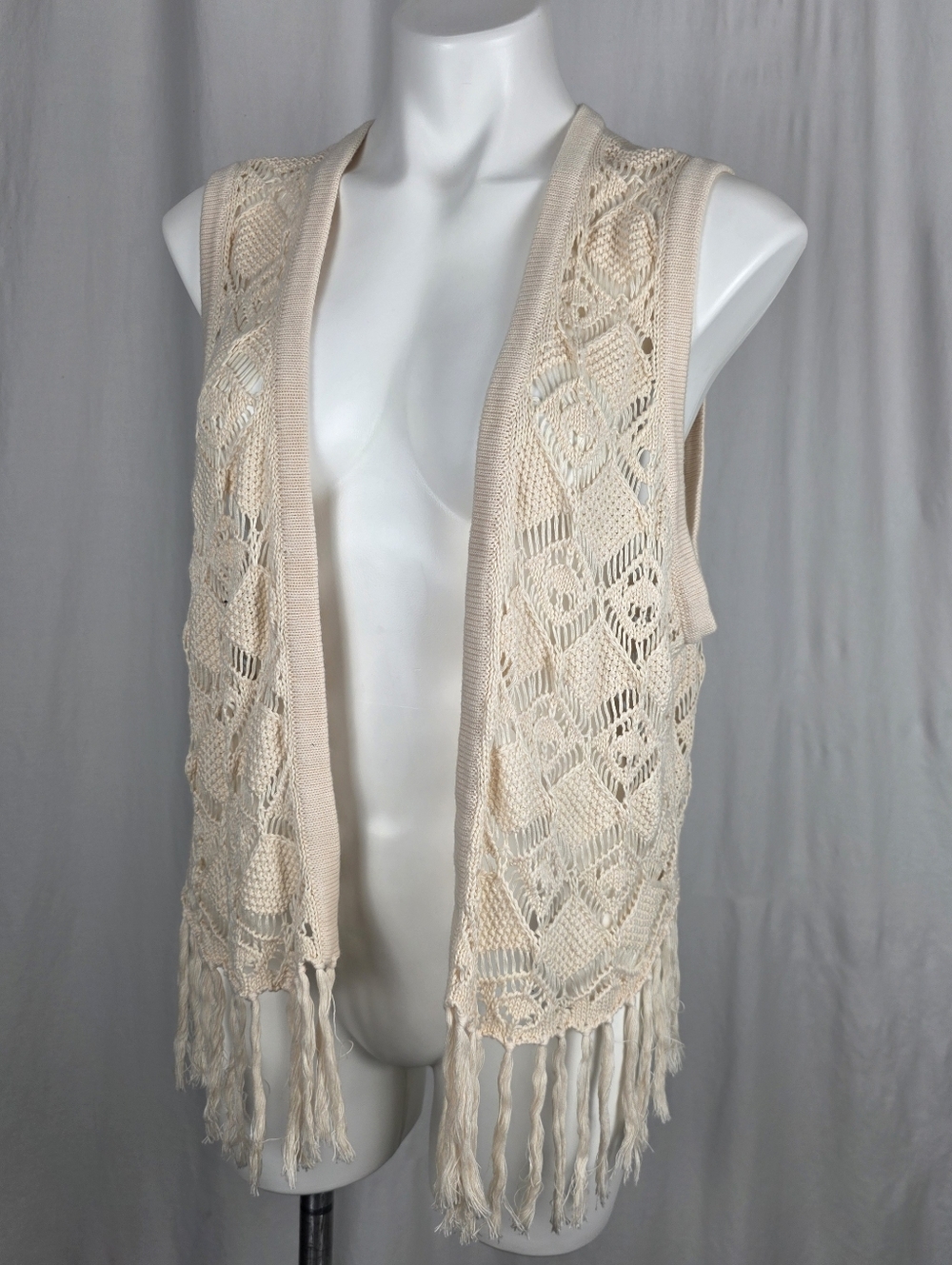 Torrid  Cotton Crochet Fringe Vest Sz 1 (1X) Cream Boho Festival Open Knit NWT
